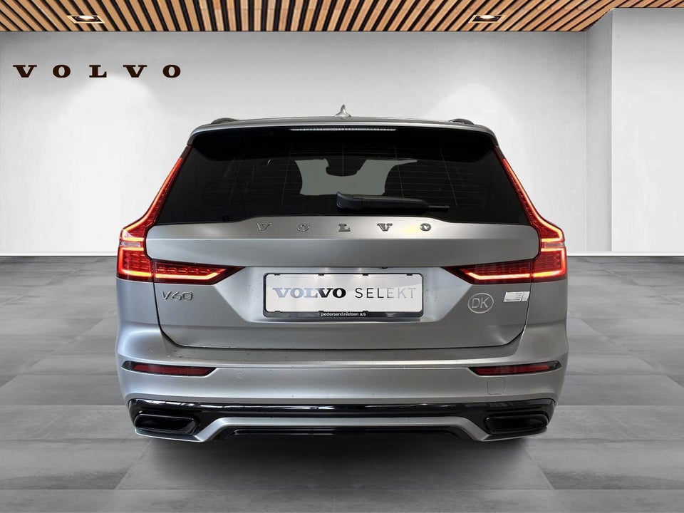 Volvo V60 2,0 T8 ReCharge R-Design aut. AWD 5d