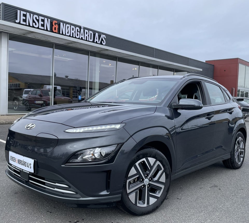 Hyundai Kona 64 EV Essential 5d