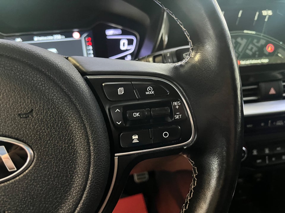 Kia Niro 1,6 PHEV Advance DCT 5d