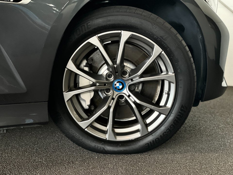 BMW 330e 2,0 Touring Sport Line aut. 5d