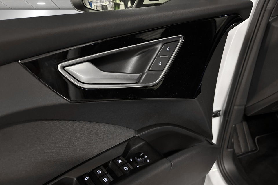Audi Q4 e-tron 45 S-line 5d