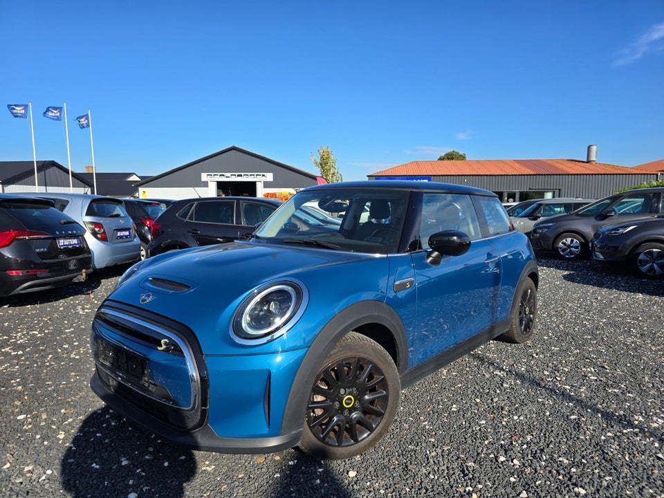 MINI Cooper SE Classic Trim 3d