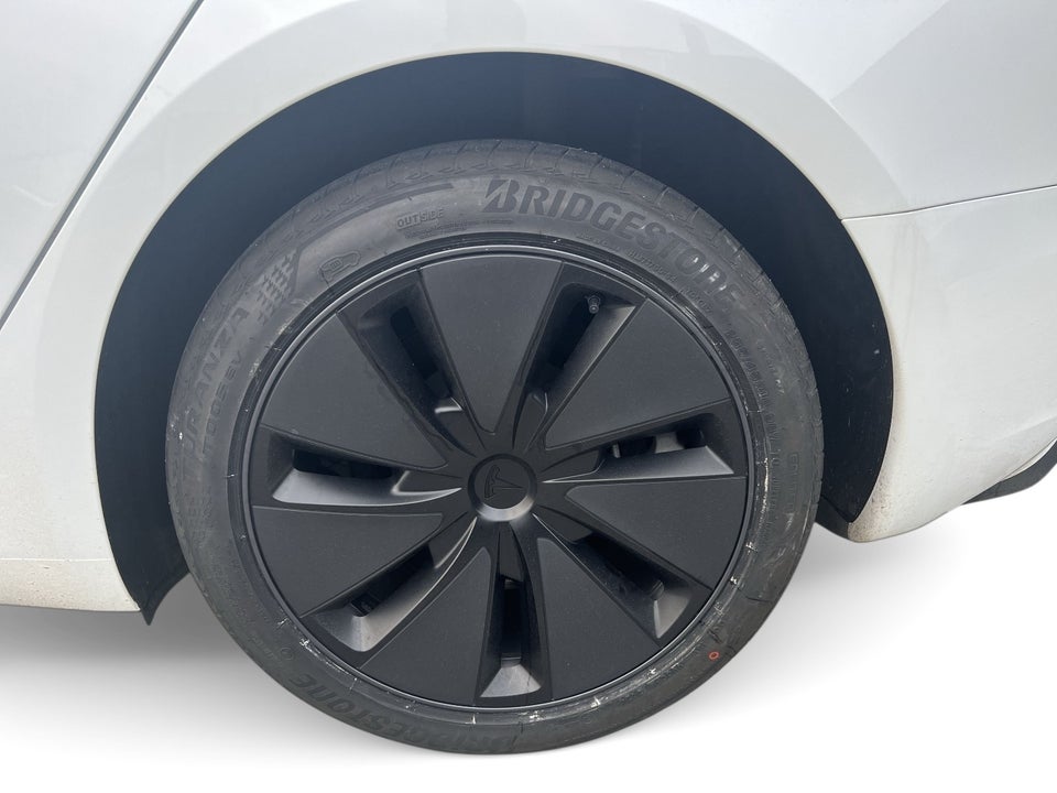 Tesla Model 3 Long Range AWD 4d