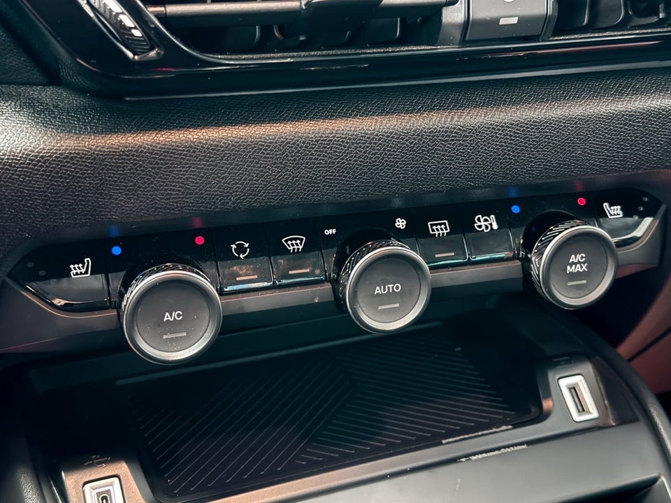 Citroën C4 1,2 PureTech 100 Iconic 5d