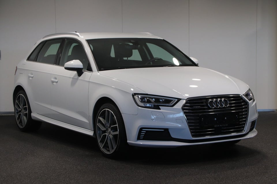 Audi A3 40 TFSi e Design Sportback S-tr. 5d