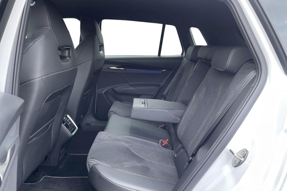 Skoda Elroq 60 iV Sportline 5d