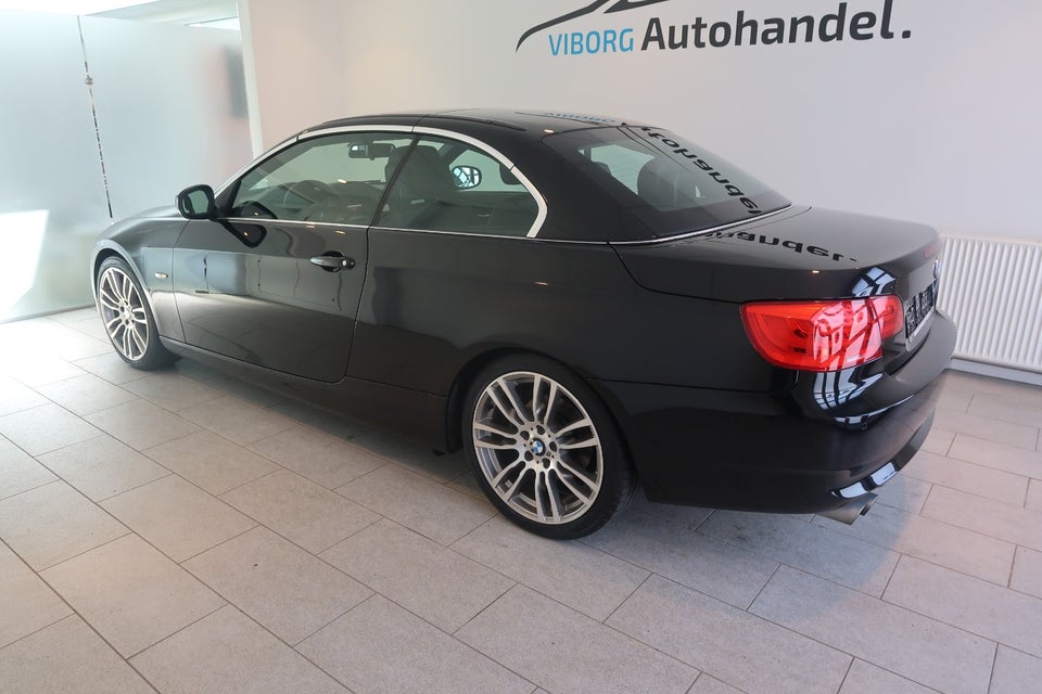 BMW 325i 3,0 Cabriolet Steptr. 2d