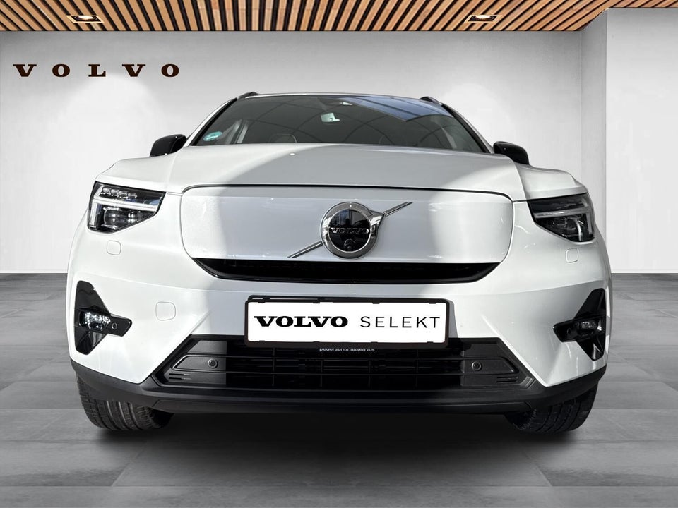 Volvo EX40 Extended Range Plus 5d