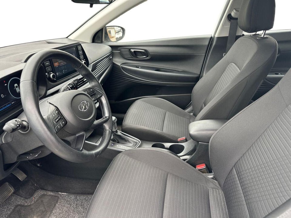 Hyundai i20 1,0 T-GDi Essential DCT 5d
