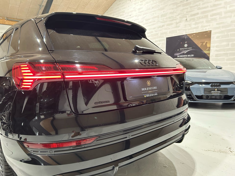 Audi e-tron 55 Black Edition S-line quattro 5d