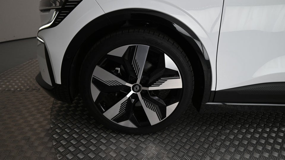 Renault Megane E-Tech 60 Techno 5d