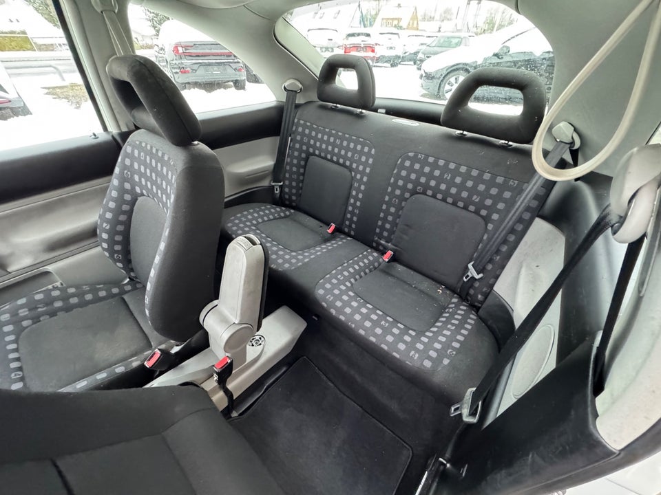 VW New Beetle 2,0 Highline 2d