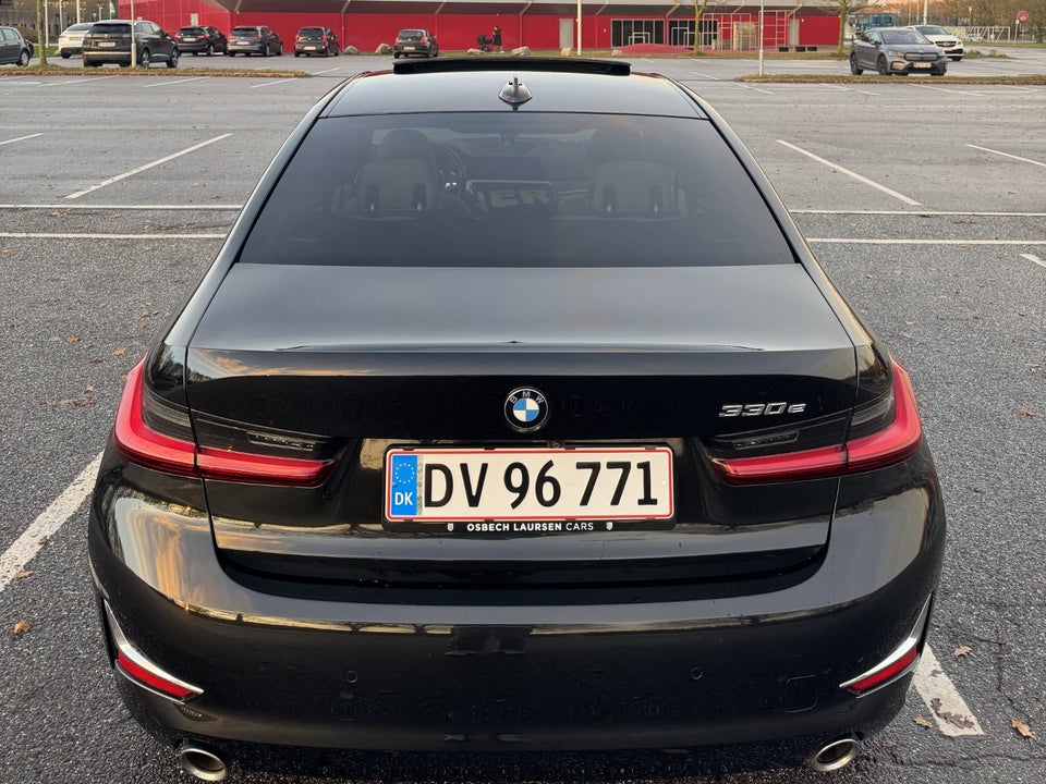 BMW 330e 2,0 Luxury Line aut. 4d