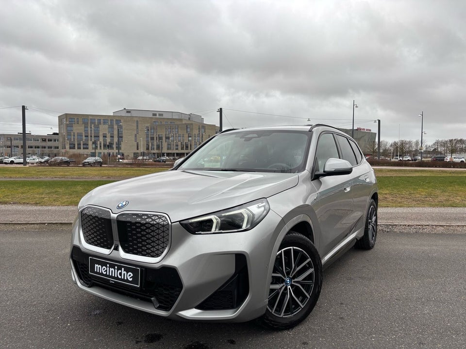 BMW iX1 eDrive20 Fully Charged M-Sport 5d