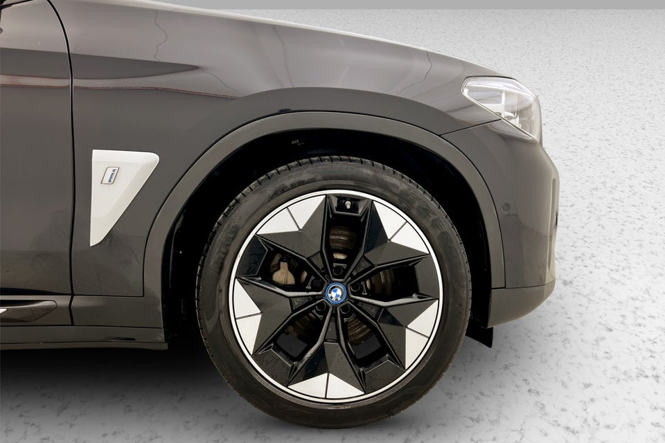BMW iX3 Charged Plus 5d