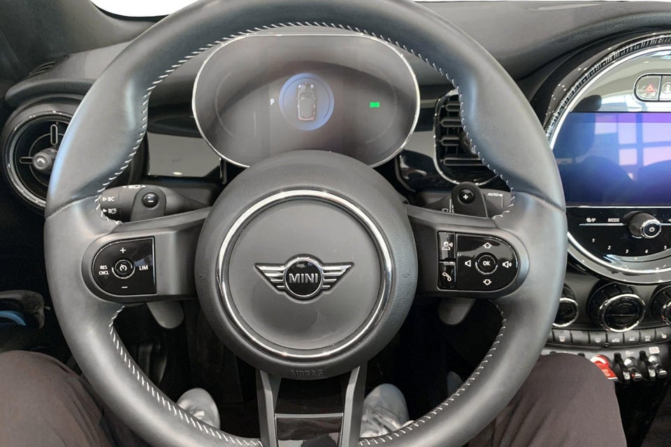 MINI Cooper S 2,0 Essential Cabriolet aut. 2d
