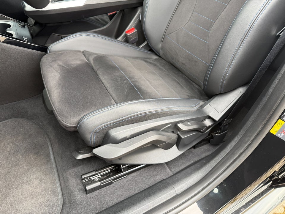 BMW iX2 eDrive20 M-Sport Premium 5d