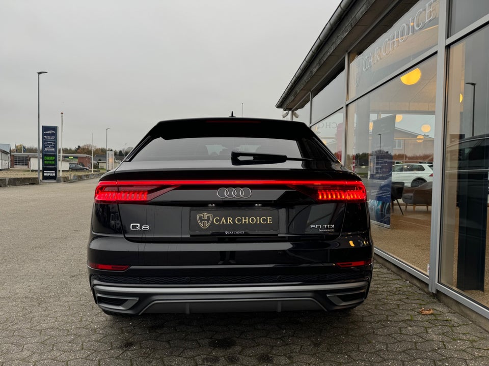 Audi Q8 50 TDi quattro Tiptr. 5d