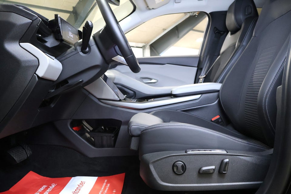 Ford Explorer 82 Select Extended Range 5d