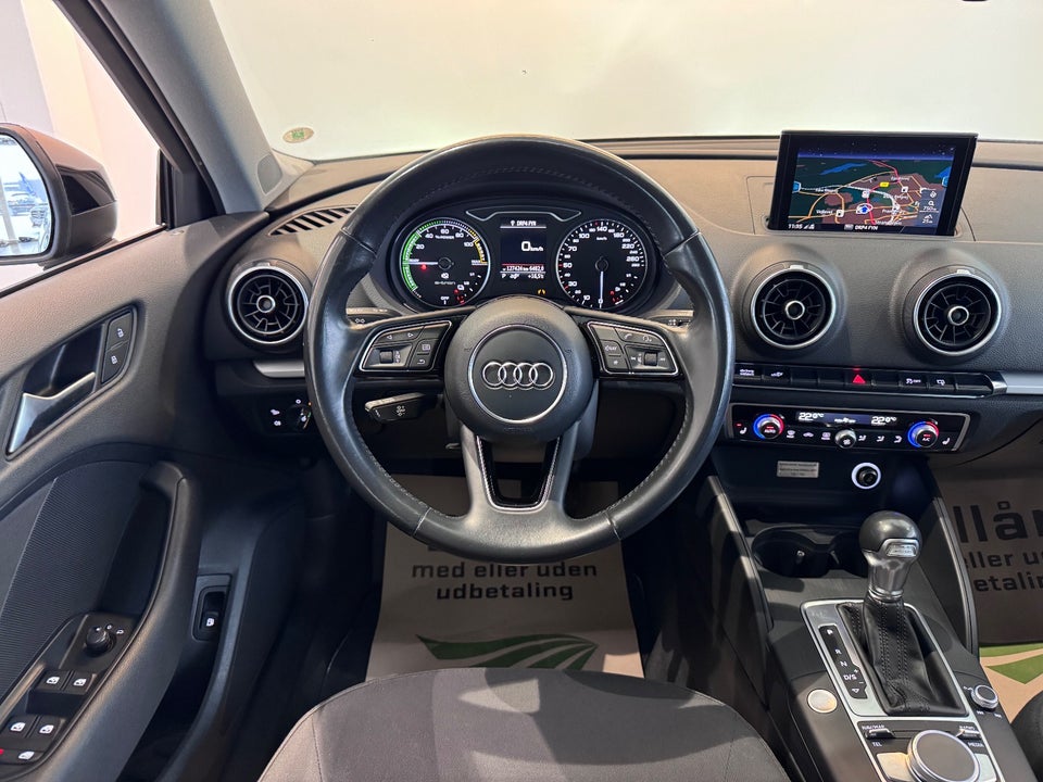 Audi A3 1,4 e-tron Sportback S-tr. 5d