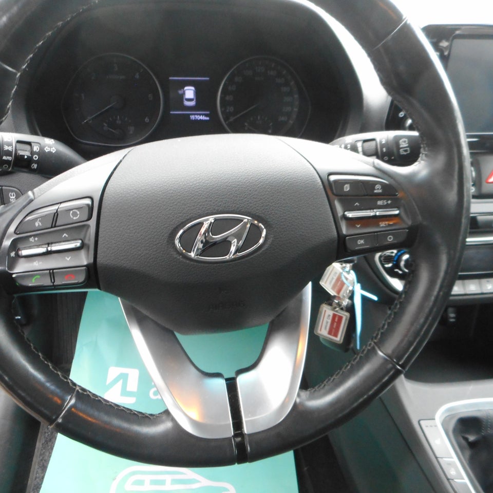 Hyundai i30 1,6 CRDi 115 Life stc. 5d