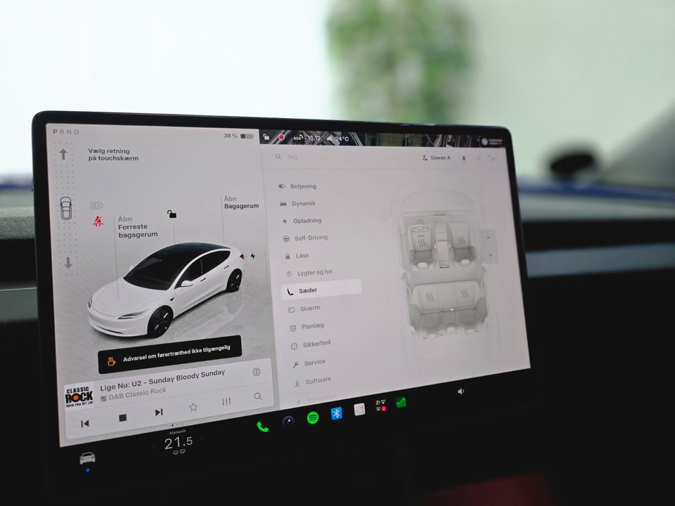 Tesla Model 3 Long Range AWD 4d