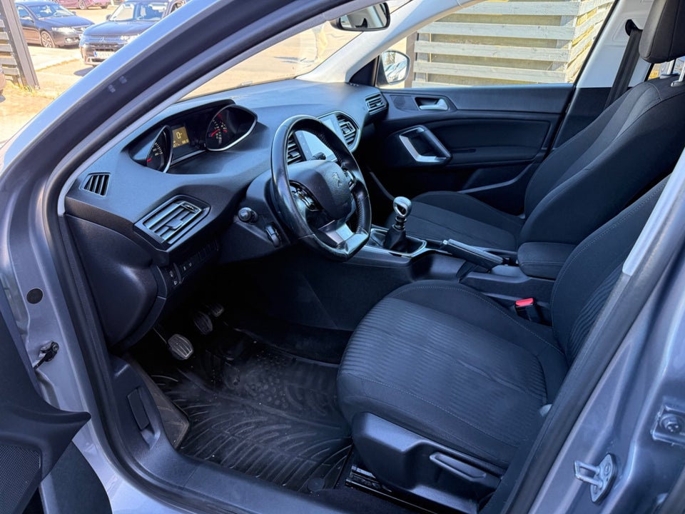 Peugeot 308 1,6 BlueHDi 120 Active SW 5d