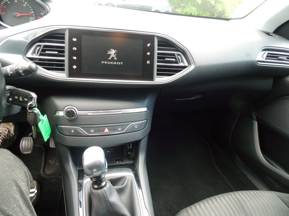 Peugeot 308 1,6 BlueHDi 120 Active SW 5d
