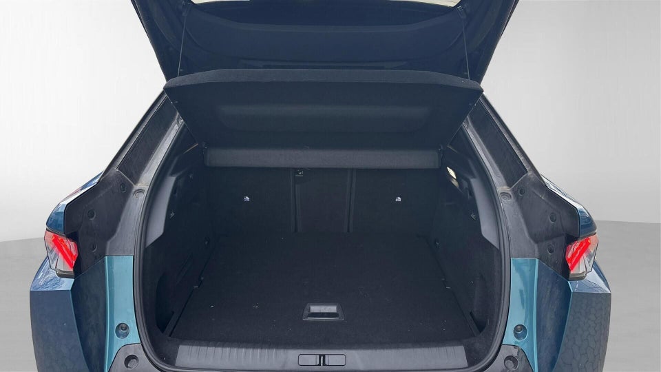 Peugeot e-3008 77 GT Pack 5d