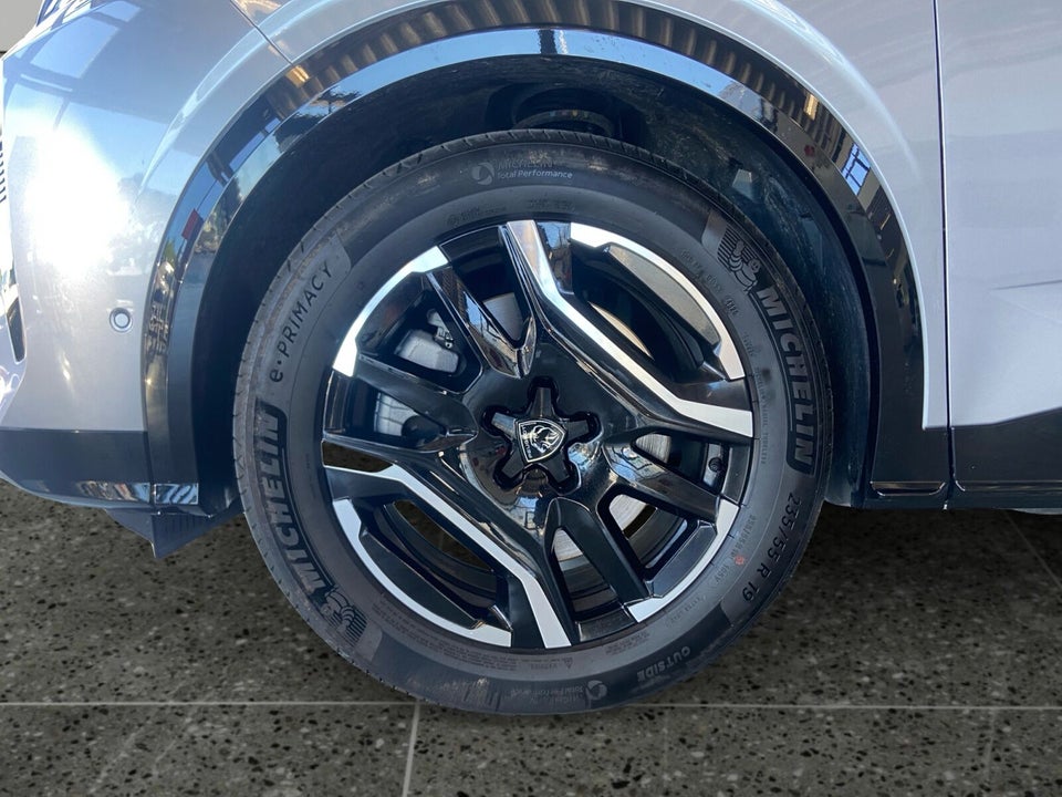 Peugeot e-5008 77 GT 7prs 5d