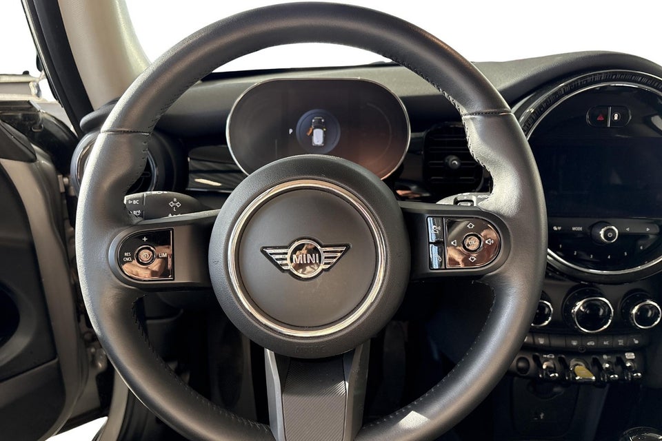 MINI Cooper SE Classic Trim 3d