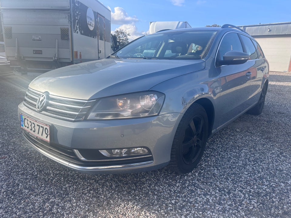 VW Passat 2,0 TDi 140 Comfortline Variant BMT 5d