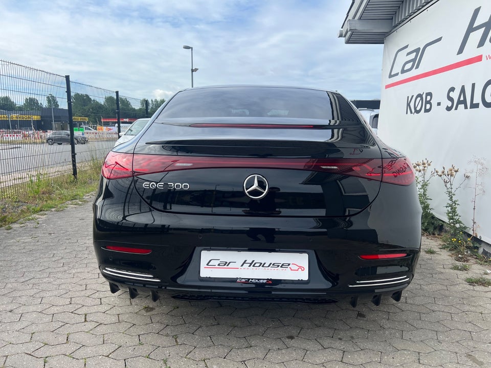 Mercedes EQE300 AMG Line 4d
