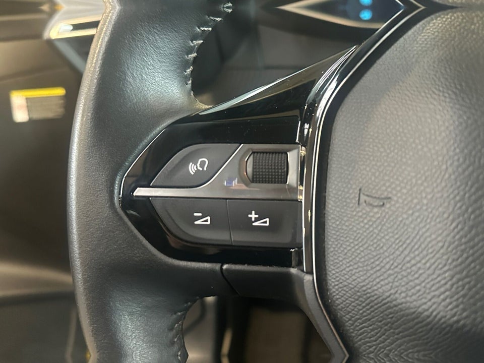 Peugeot e-208 50 Allure Pack 5d