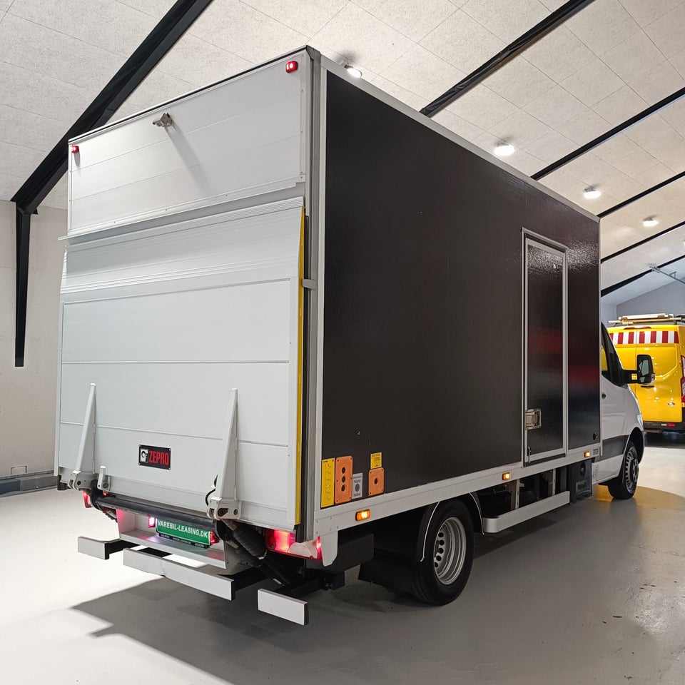 Mercedes Sprinter 516 2,2 CDi A3 Chassis RWD 2d