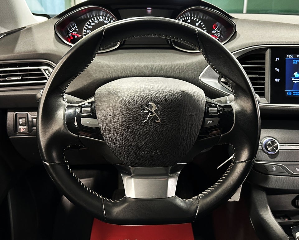 Peugeot 308 1,5 BlueHDi 130 Style SW 5d