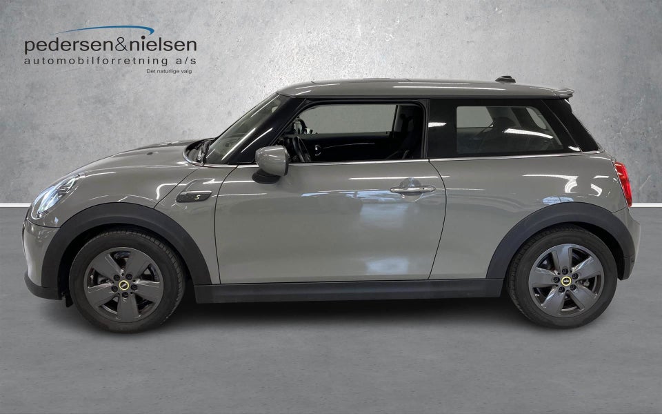 MINI Cooper SE Essential 3d