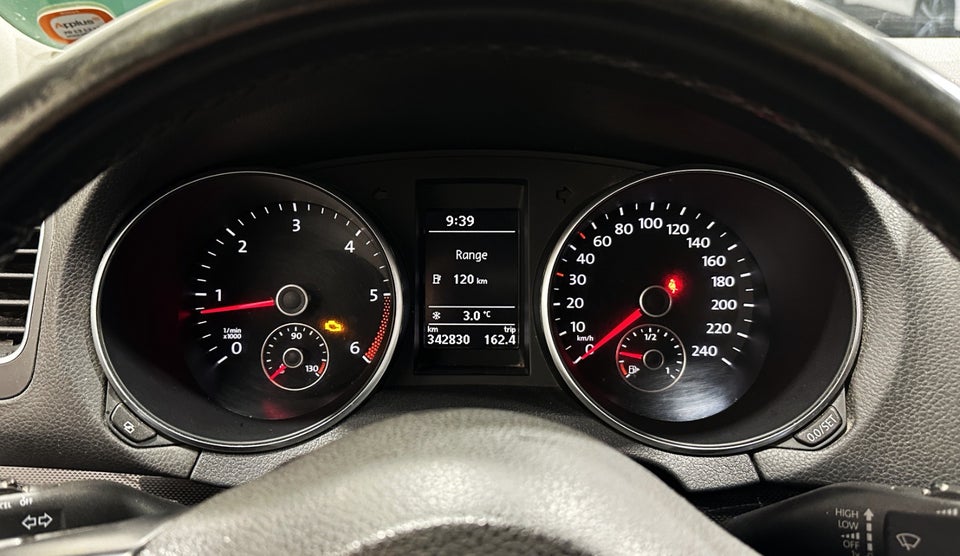 VW Golf VI 2,0 TDi 110 Comfortline 5d