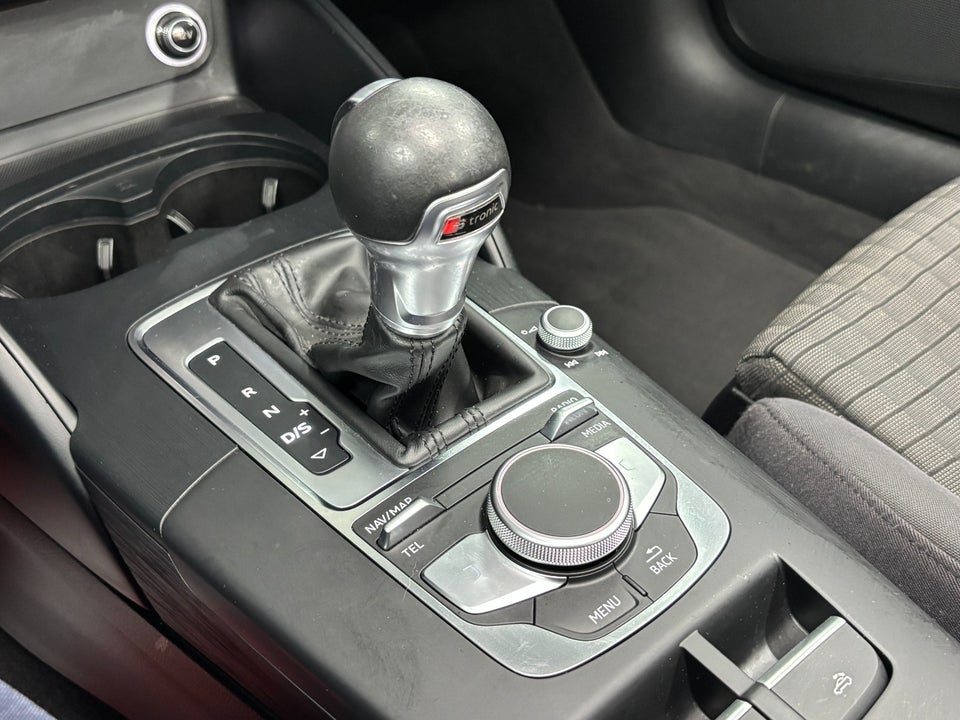 Audi A3 35 TFSi Sport Cabriolet S-tr. 2d