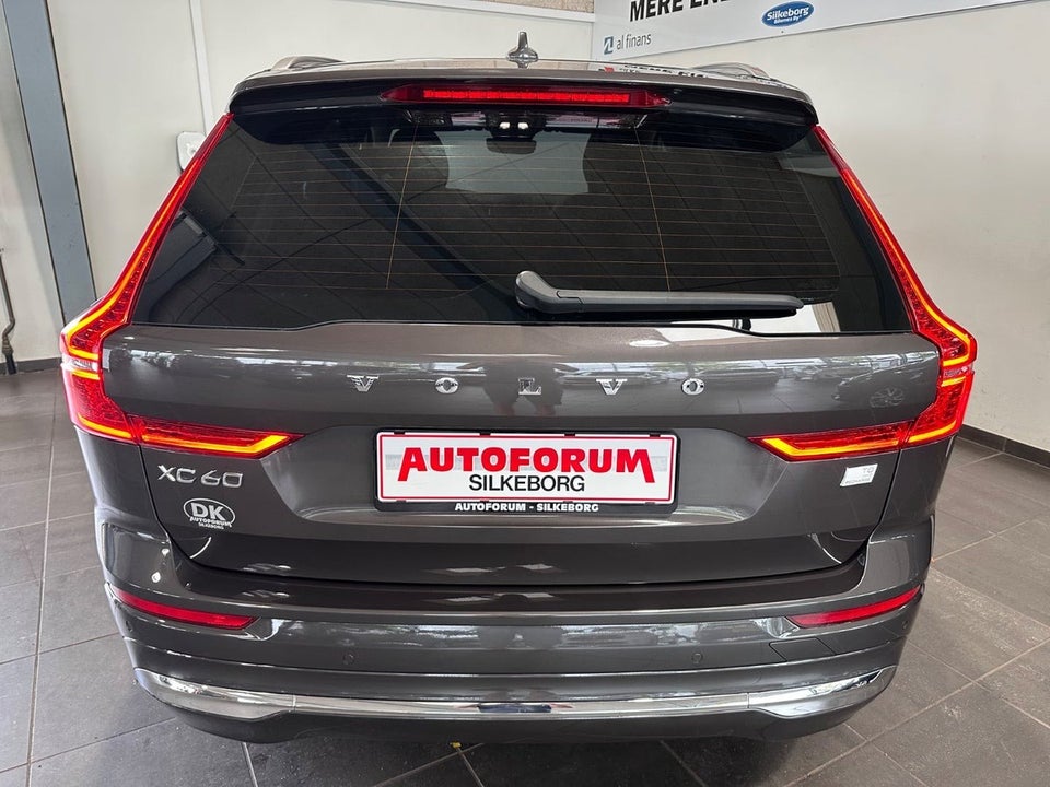 Volvo XC60 2,0 T8 ReCharge Inscription aut. AWD 5d