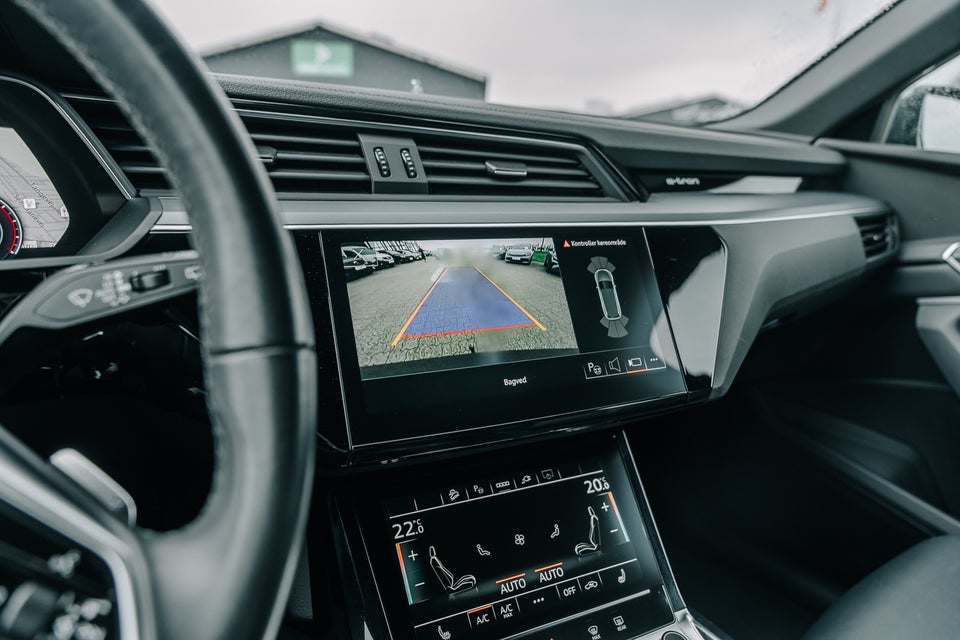 Audi e-tron 55 S-line quattro 5d