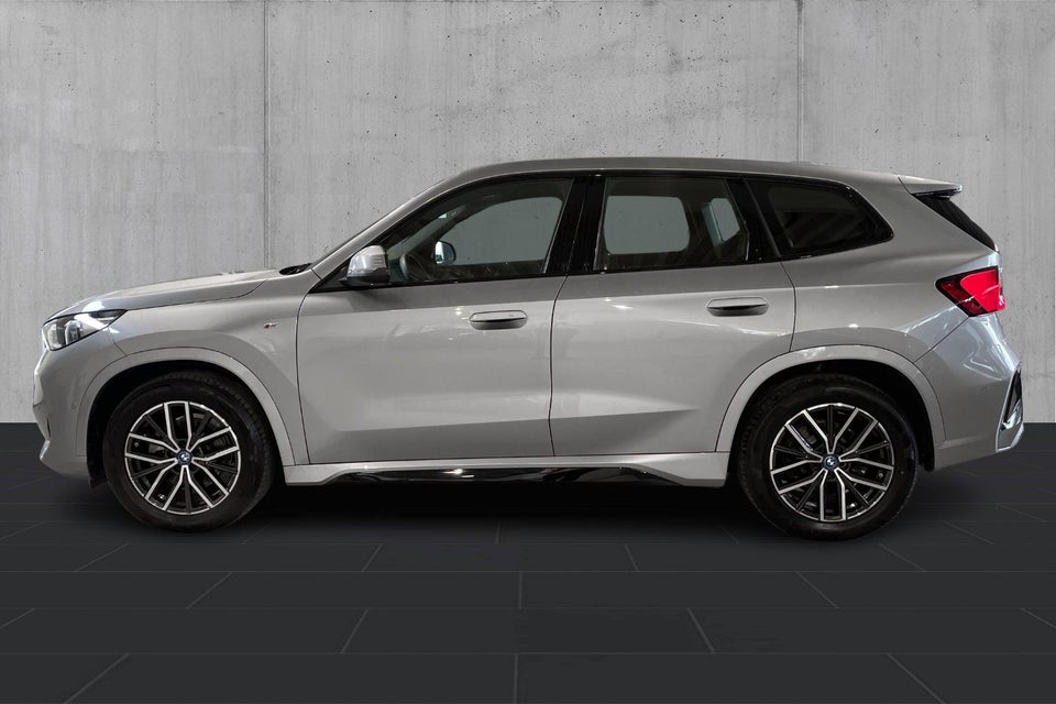 BMW iX1 eDrive20 M-Sport 5d