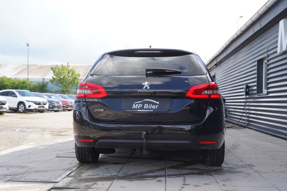 Peugeot 308 1,5 BlueHDi 130 Allure+ Sky SW 5d
