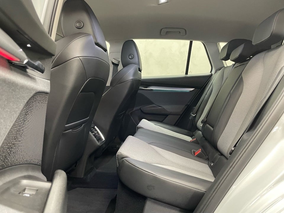 Skoda Enyaq 50 iV 5d