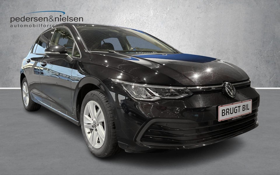 VW Golf VIII 1,5 eTSi 130 Life DSG 5d