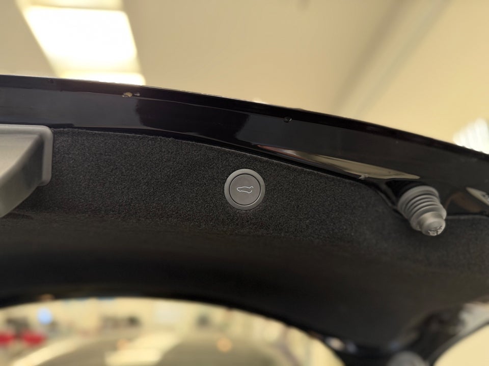 Tesla Model 3 RWD 4d