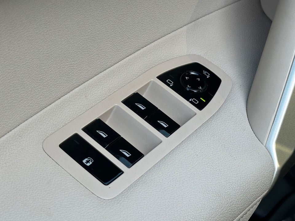 BMW iX xDrive40 Sport 5d