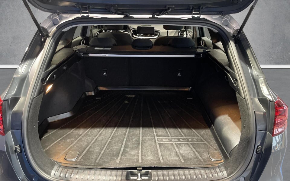 Kia Ceed 1,6 PHEV Upgrade Premium+ Lux SW DCT 5d