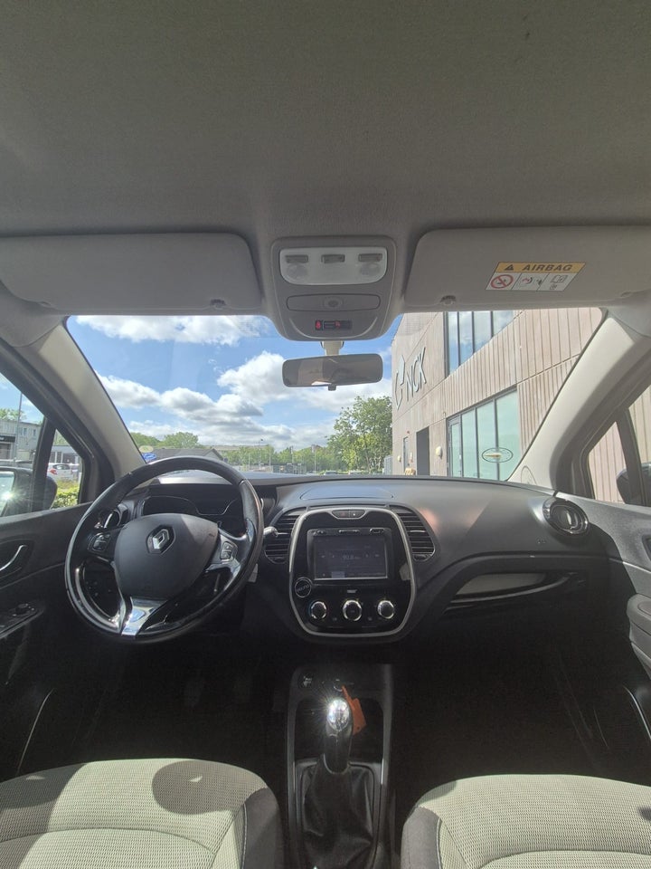 Renault Captur 0,9 TCe 90 Expression 5d