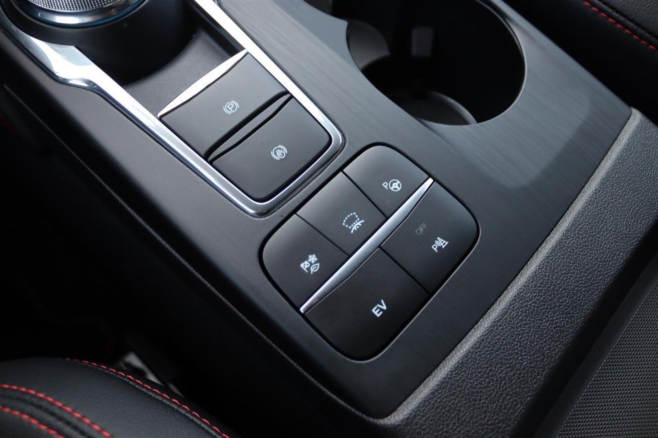 Ford Kuga 2,5 PHEV ST-Line X CVT 5d